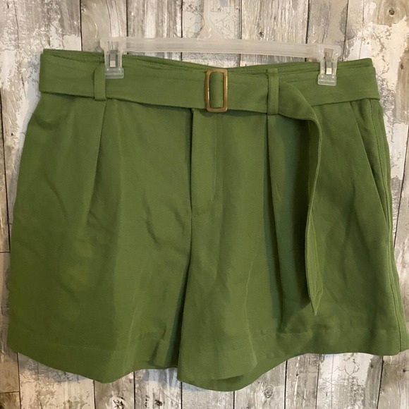 Vince Pants - Vince. Belted twill shorts, green size 16